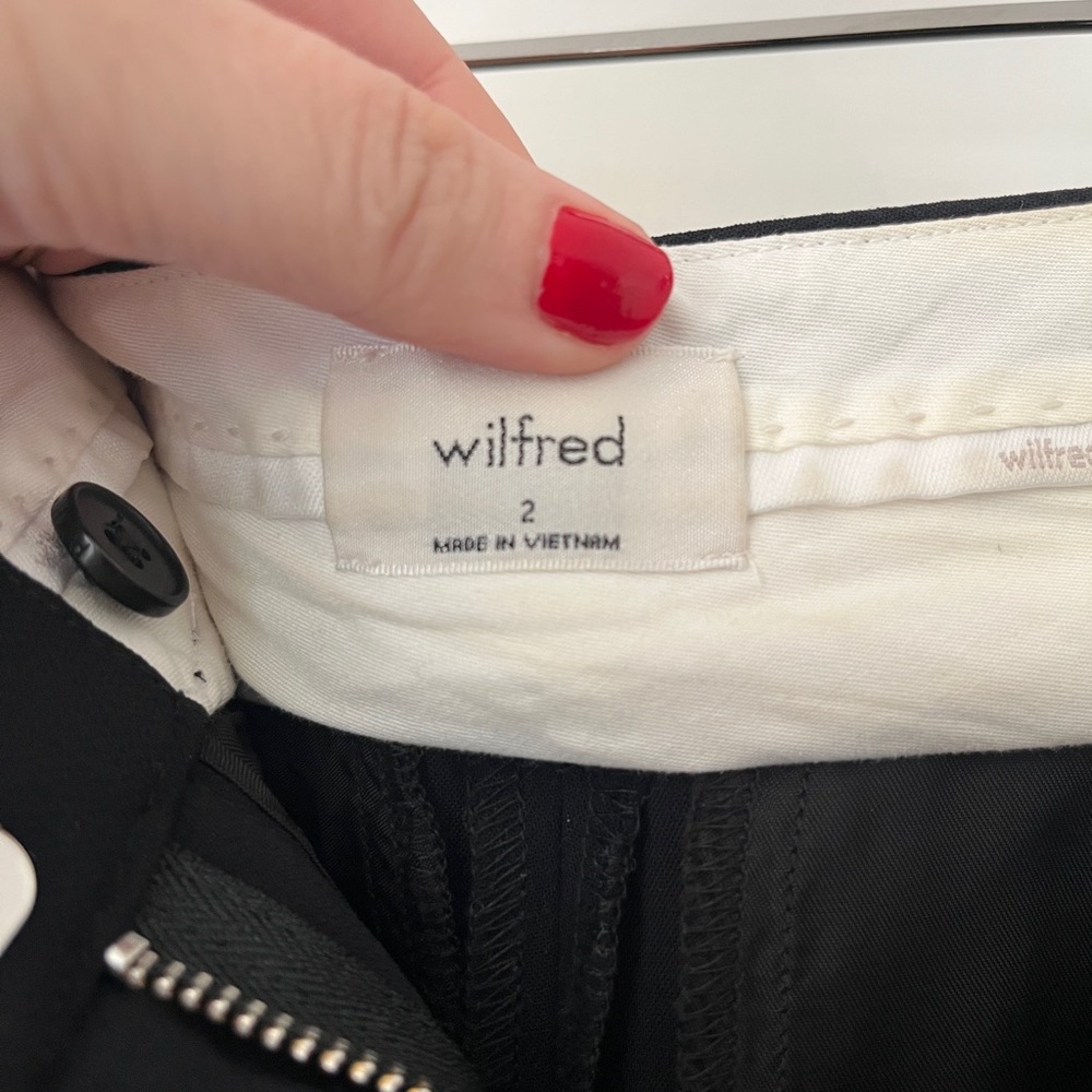 Classic Black High-Waist Trousers - Picture 2 of 2